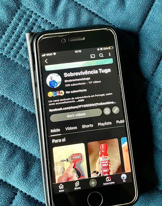 iPhone 7 com capa e vidro de segurança