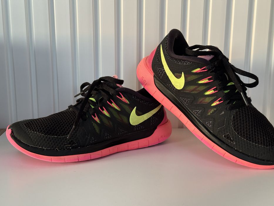 Obuwie sportowe damskie Nike r. 38,5