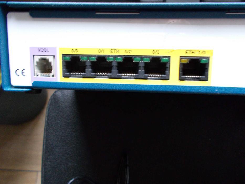 Router profesjonalny Oneaccess 425 (OS5) firmy Ekinops, używany