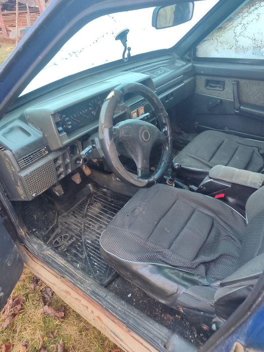 Ваз 21099 2007 року.