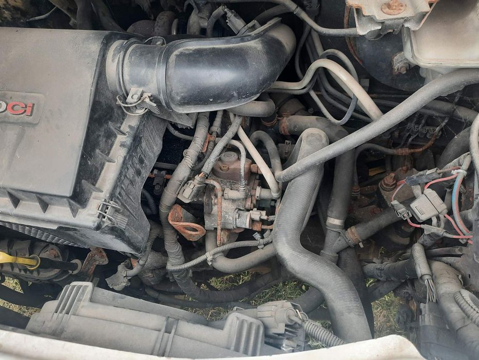 Продам мотор та коробку передач на форд транзит