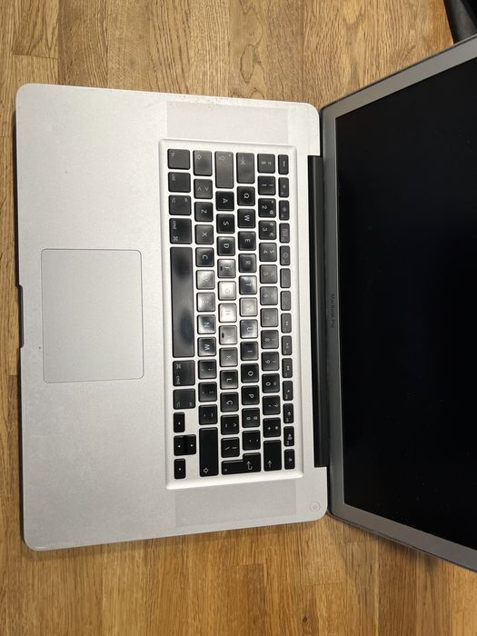 MacBook Pro 15” modelo A1286 para peças64170845787523123