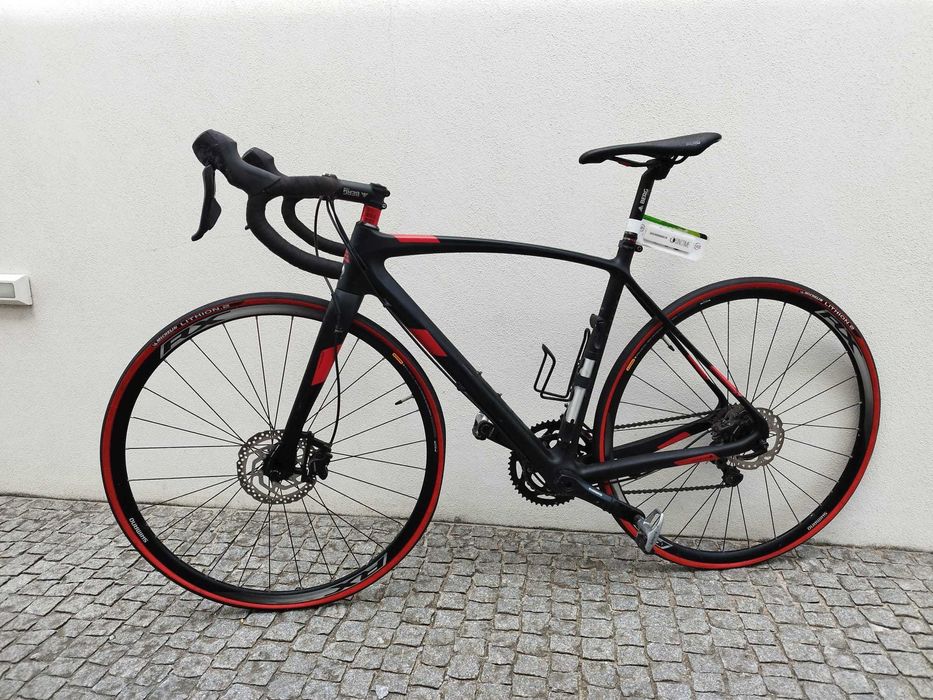 Bicicleta de estrada em carbono - Berg Cycles Fuego 880