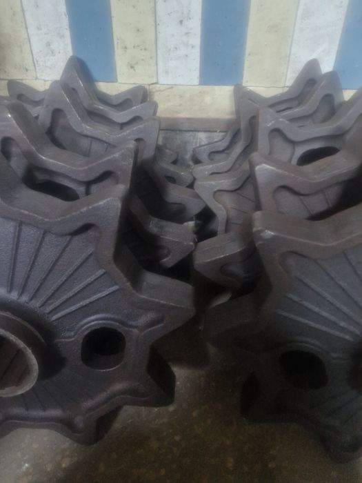 Продам колеса ведучі зірочки тдт-55