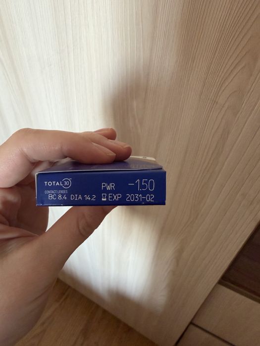 Контактні лінзи total30