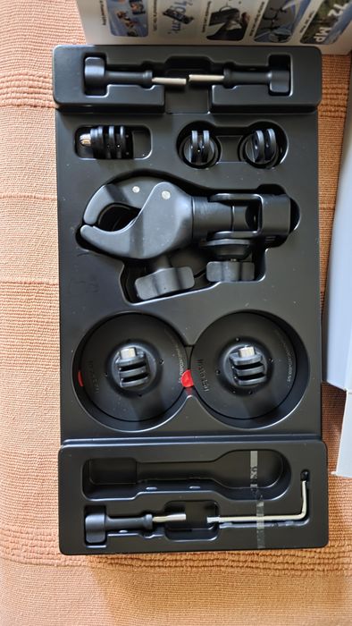 Insta 360 X4 + tripé e selfie stick + motorcycle bundle