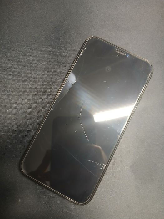 Iphone X 256 gb nie działający wyświetlacz