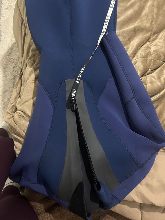 Fato de surf feminino