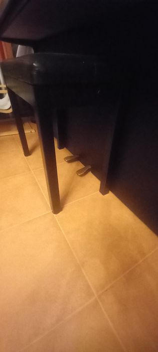 Piano vertical Kemble