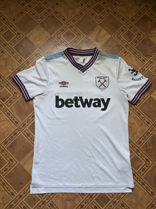 Футболка umbro West Ham