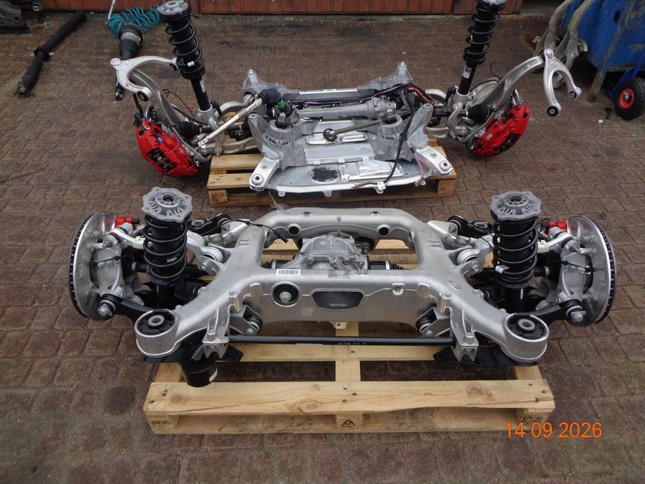 sanki tylne bmw 5 g60 g61 8831012 z 2026 roku nowe