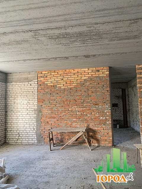 Простора квартира в новому будинку