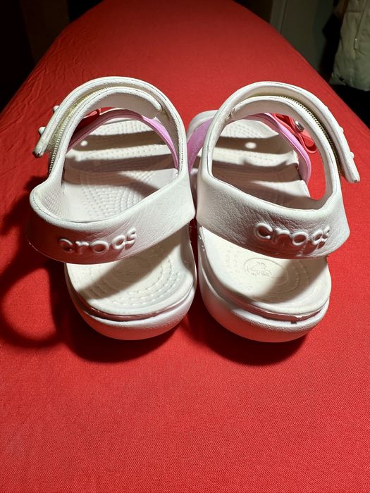 Босоніжки для дівчинки Crocs C12