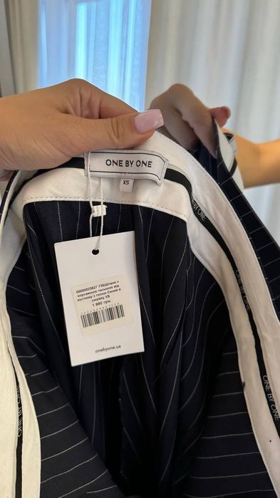 Брюки Massimo Dutti та інші