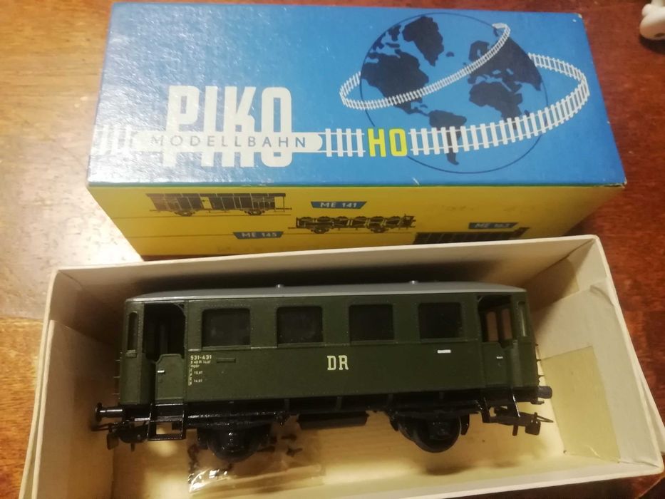Wagon pasażerski PIKO HO