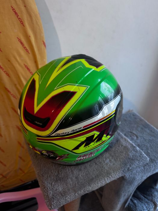Kask na motor MT helmets