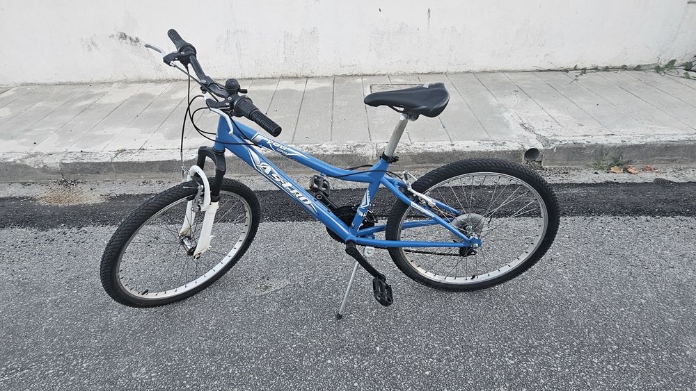 Bicicleta Criança/Jovem Astro (Roda 24) – Ideal 10-12 Anos