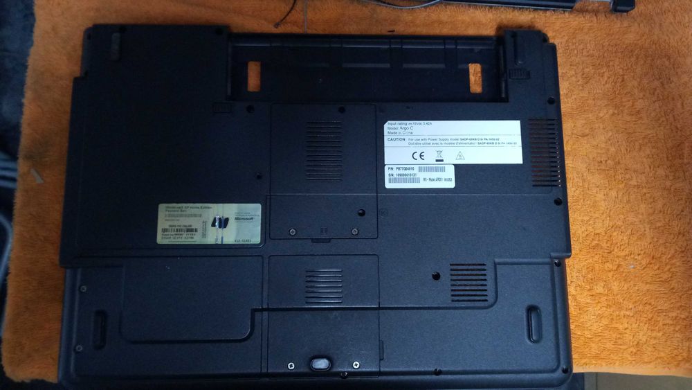 Portátil Packard Bell ARGS1  - para peças