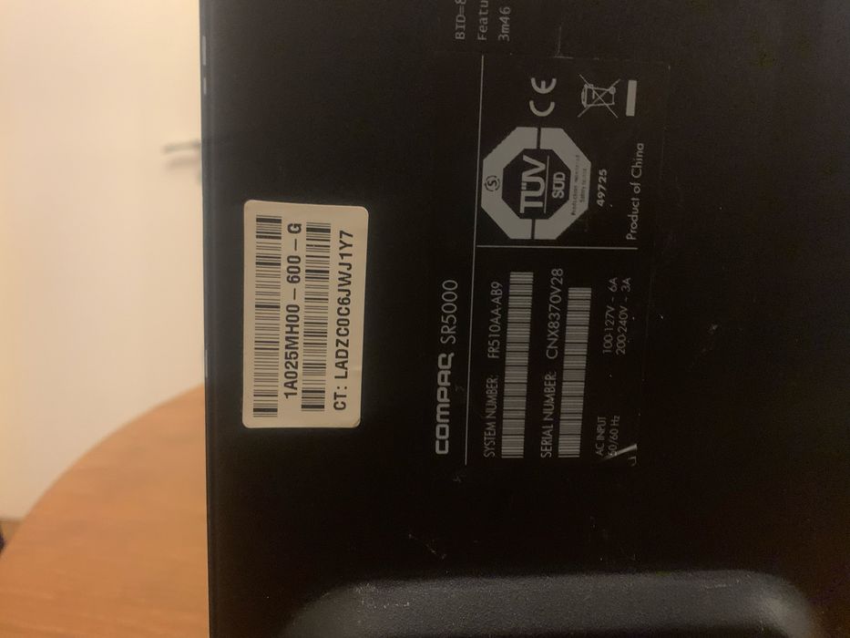 Computador Torre marca Compaq