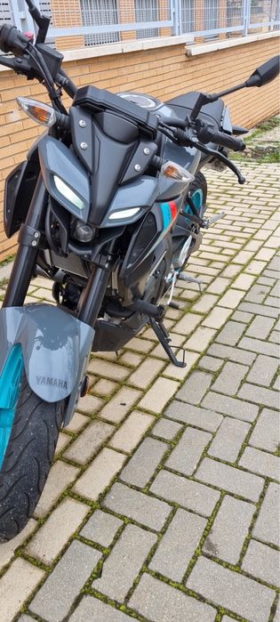 Yamaha MT-125 moto