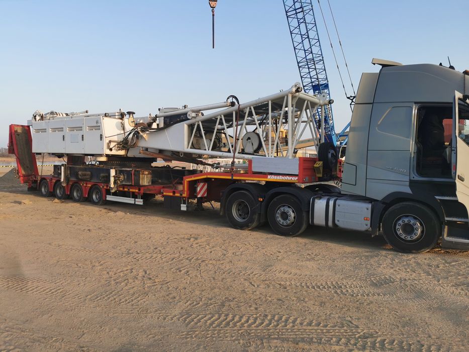 Transport niskopodwoziowy  maszyn budowlanych kombajnów rolniczych