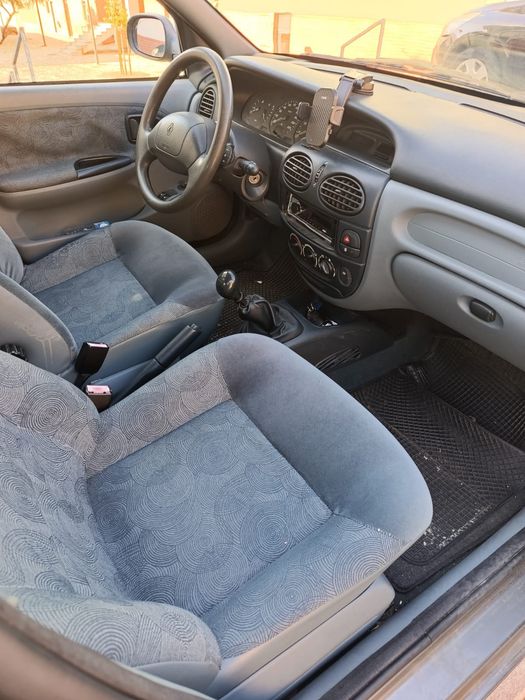 Renault Megane 1.4 RT com 92000 klms
