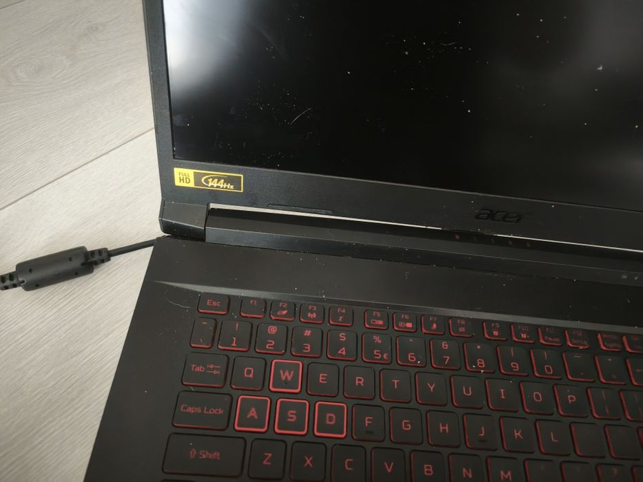 Acer nitro 17 cali 144Hz i5 11gen rtx 3050ti uszkodzony