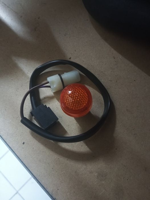 Pisca lateral Fiat uno