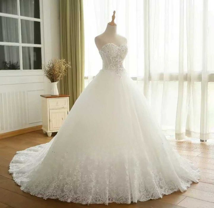 Vestido de noiva modelo princesa