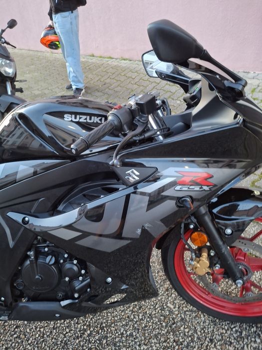 Suzuki Gsxr 125 oportunidade!