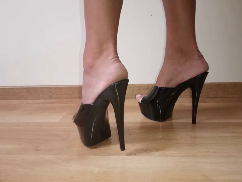 24/ Szklanki gogo czarne 36 klapki szpilki 15cm lakierowane pole dance