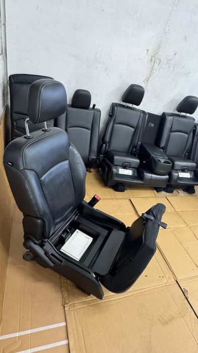 Fiat Freemont KOMPLET FOTELI 7 osobowy tapicerka WNĘTRZE