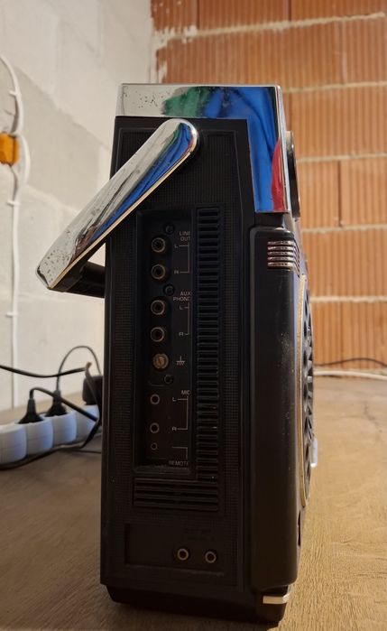 radiomagnetofon Toshiba RT-8840S,