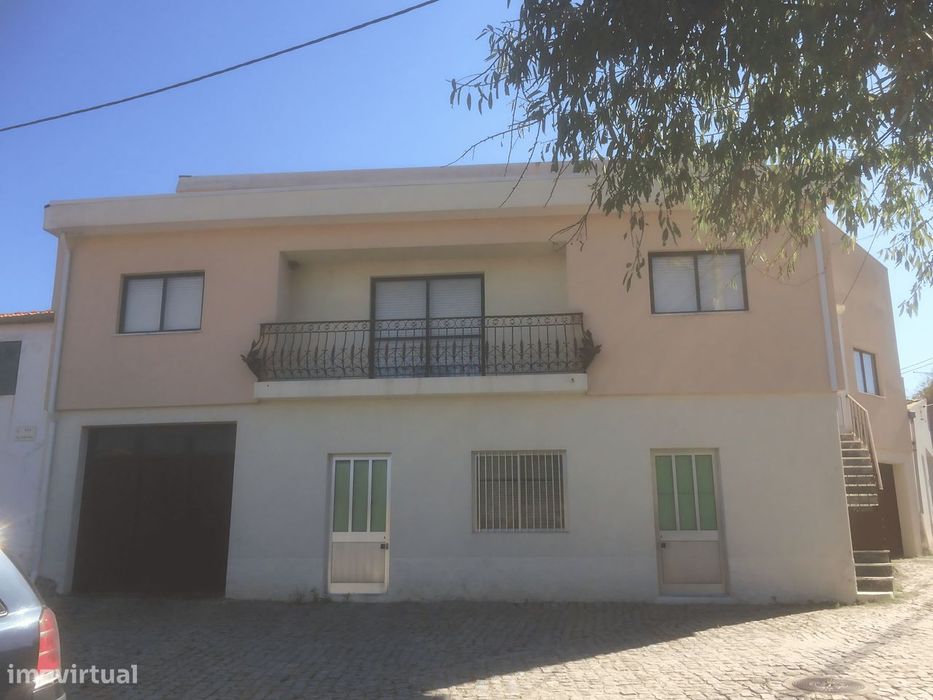 Quinta em Vila Nova de Foz Côa — Custóias, Guarda