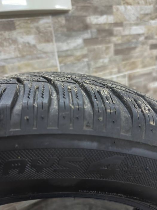 Зимова резина Lassa snoways 4