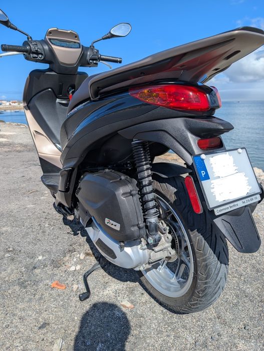 Scooter Piaggio Medley 125