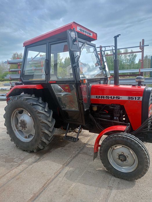 Traktor Ursus3512