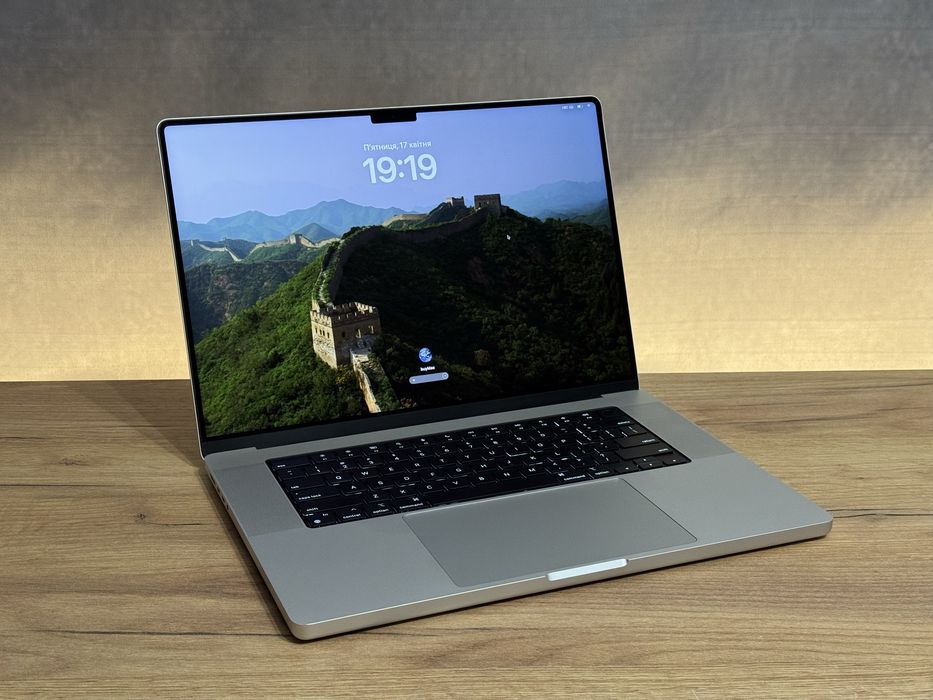 Гарний Apple MacBook Pro 16” M1 Pro 2021 16 / 512 ГБ Гарантія 30 днів #232