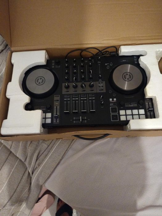 Native Instruments Traktor Kontrol S3