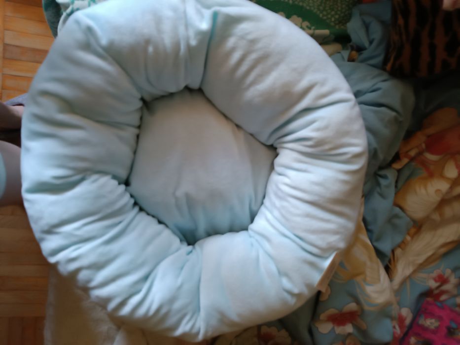 Лежак для домашніх тварин з подушкою 48х40 см