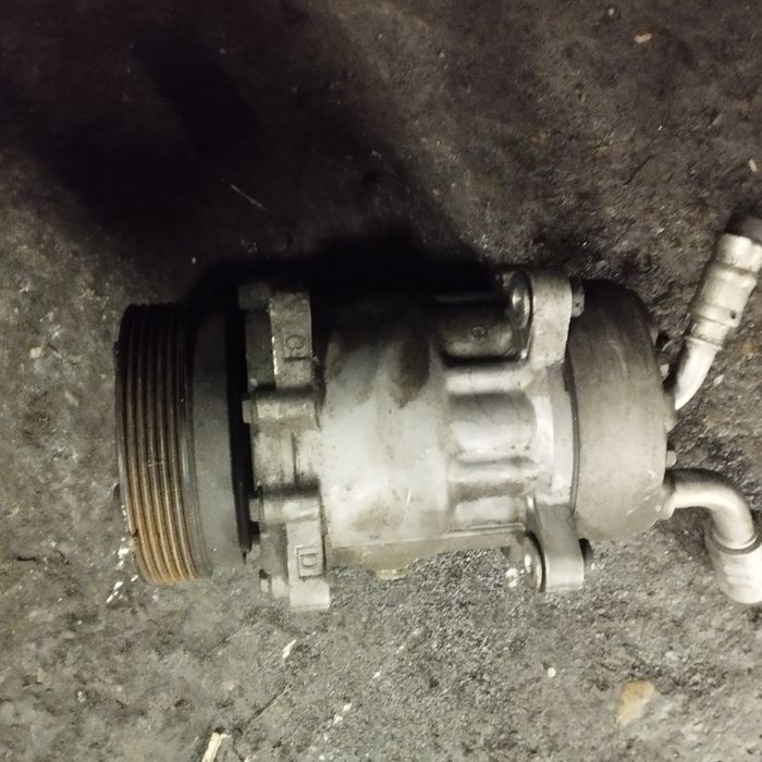 Volkswagen Golf audi A3 sprężarka klimatyzacji SS7V16