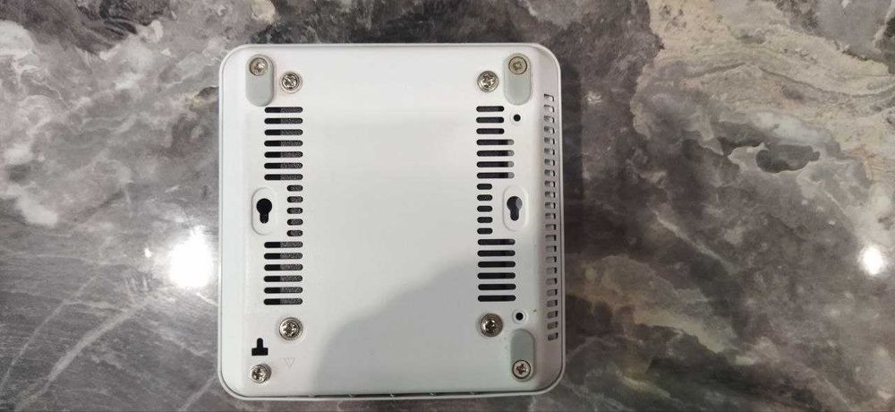 Комп'ютер MSI Cubi-060BEU-B7550UXX