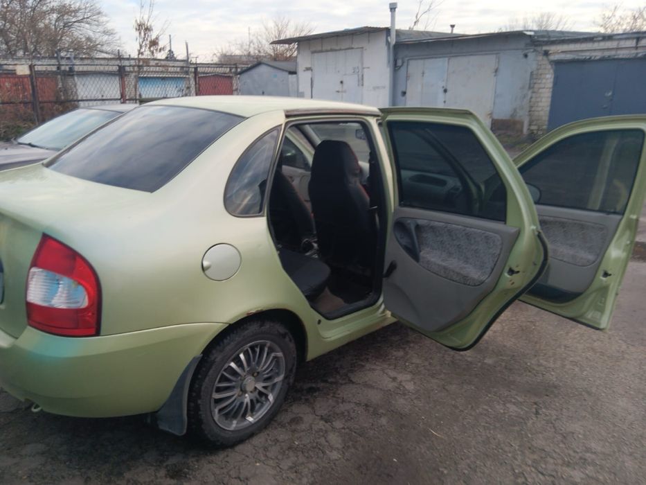 Продам автомобіль Лада-Калина