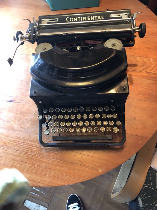 Máquina de escrever antiga