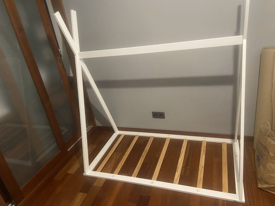 Cama bebé tipo tenda