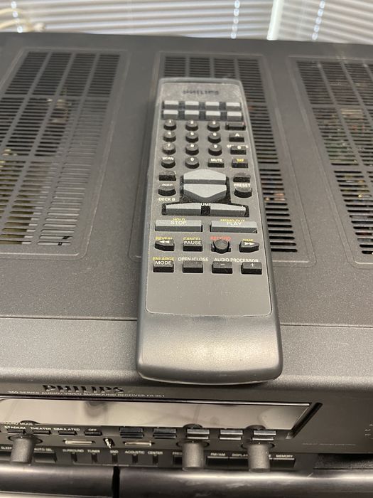 Phillips Surround Receiver FR 951 Amplifier with Remote Control64730023563651121