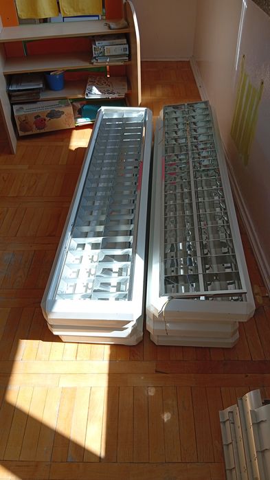 Sprzedam lampy na świetlówki. mozliwosc LED