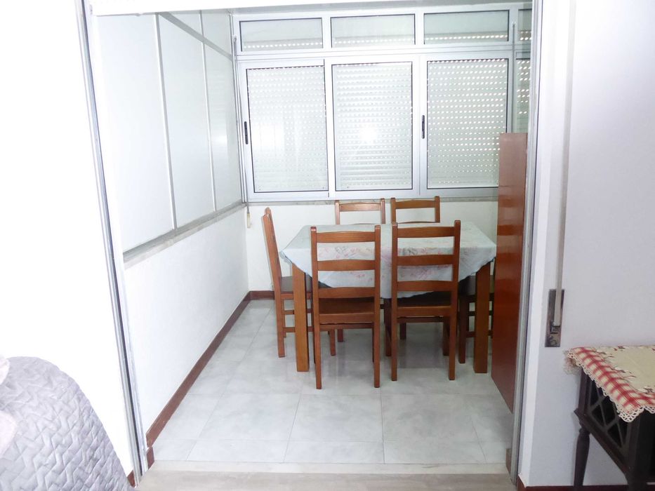 Excelente T2, Acolhedor,  Queijas Oeiras