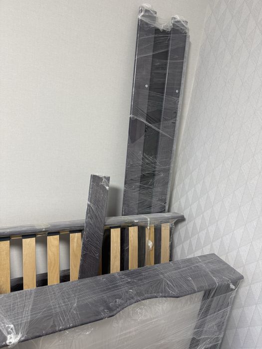 Ліжко дитяче 90 на 200 матрац ліжко