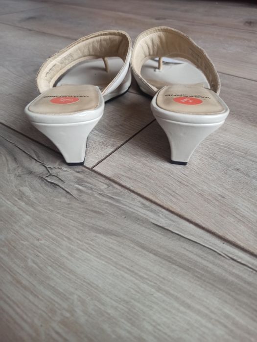 Klapki okazja! sandałki Vagabond skóra nowe rozm 41 wygodne leciutkie